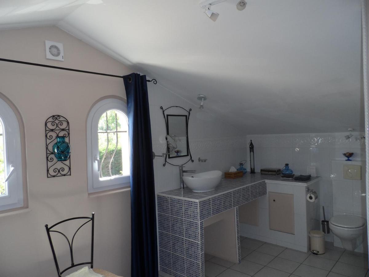Chambres D'Hotes La Colombiere Colombiers  Δωμάτιο φωτογραφία